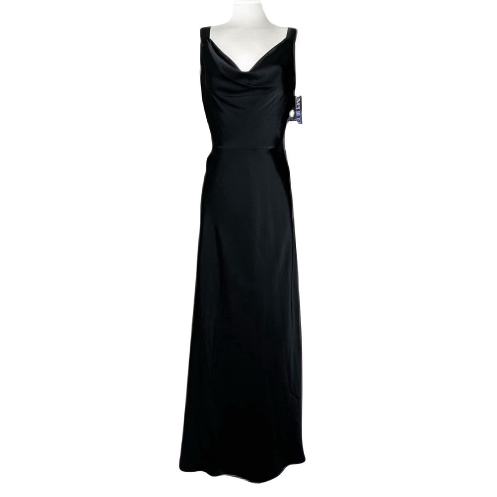 Gorgeous Calvin Klein Black Gown w/train